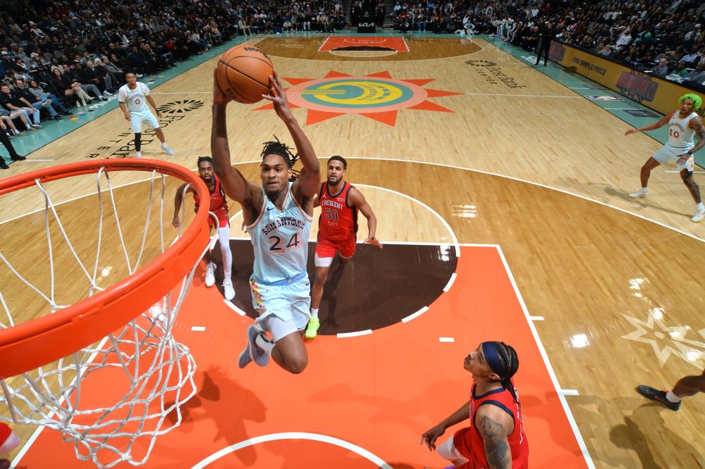 也反映出他 也反映出他